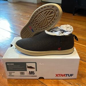 Xtratuf New In Box unisex shoe, size men’s 5 or women’s 7
